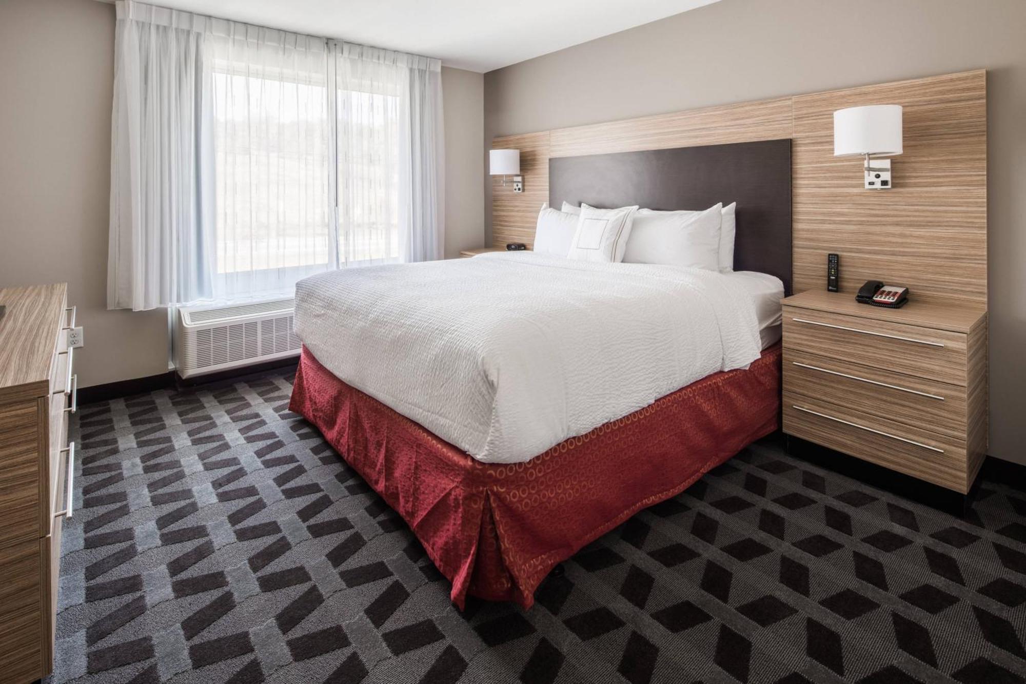 Towneplace Suites By Marriott Cleveland Room photo