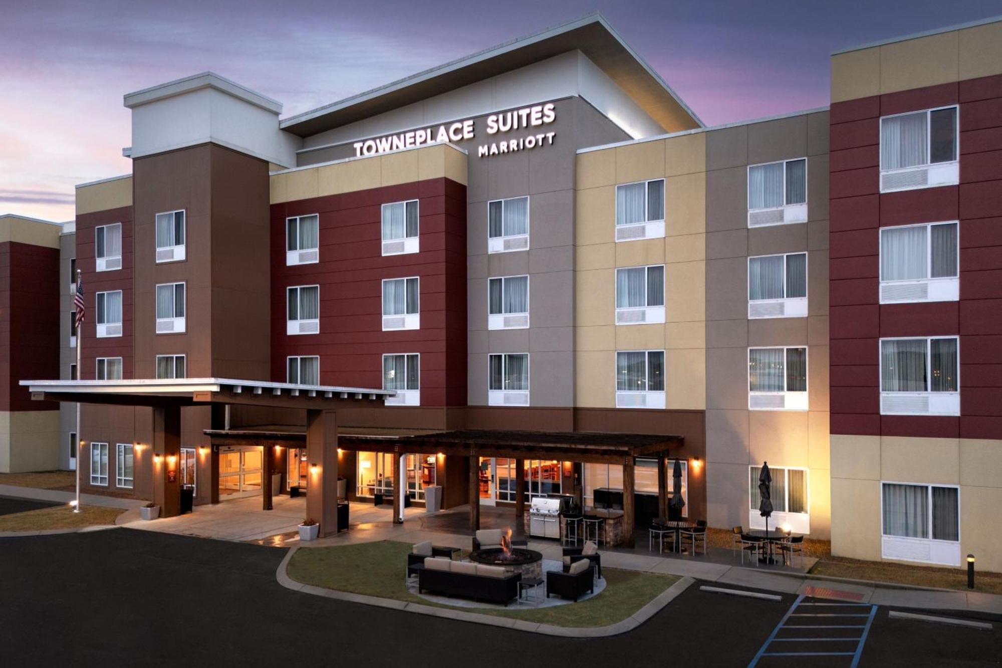 Towneplace Suites By Marriott Cleveland Exterior photo